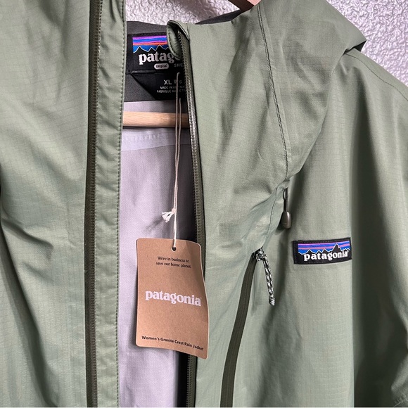 Patagonia Granite Crest Rain Jacket Women’s XL Terrain Green Waterproof $270 - Picture 7 of 10